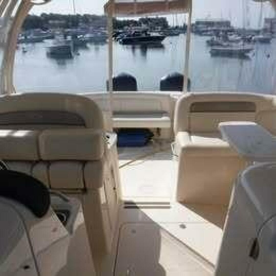 2016 Grady-White 335 Freedom, 109 Hours — photo 5