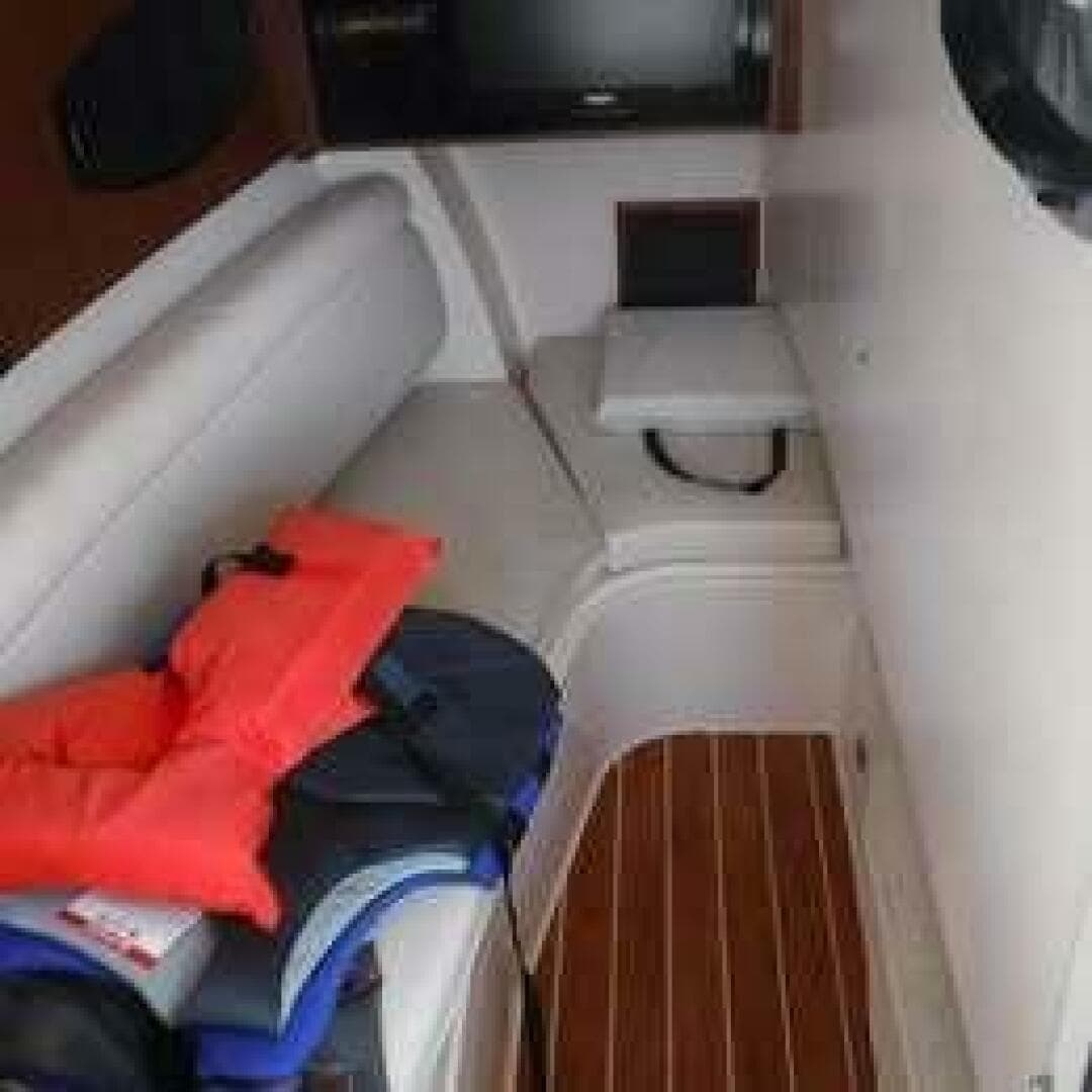 2016 Grady-White 335 Freedom, 109 Hours — photo 9