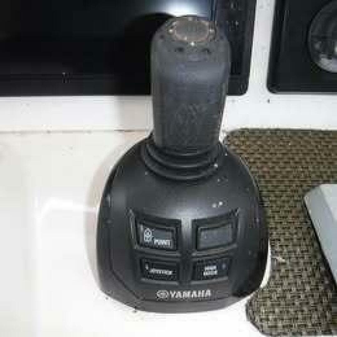 2014 Grady-White 335 Freedom — photo 13