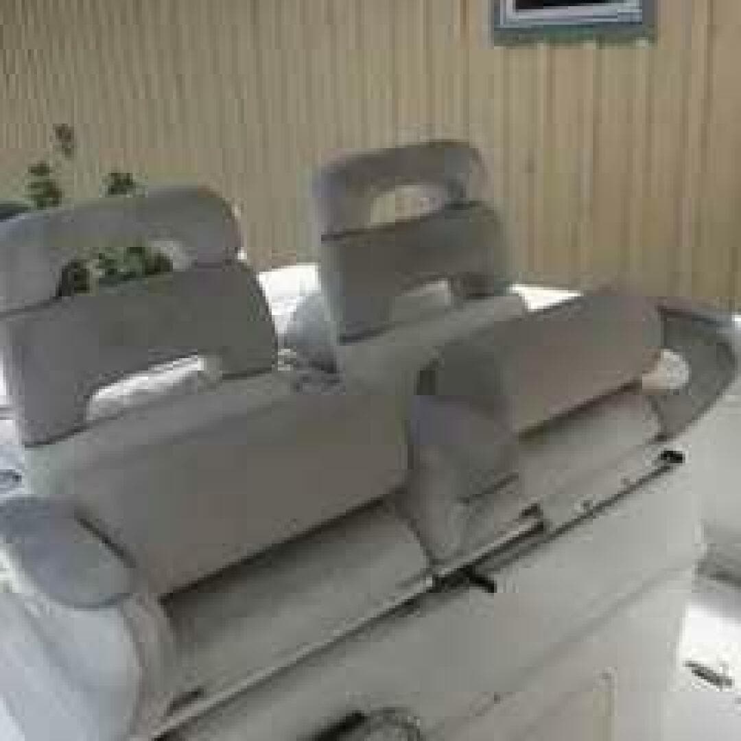 2004 Boston Whaler — photo 16