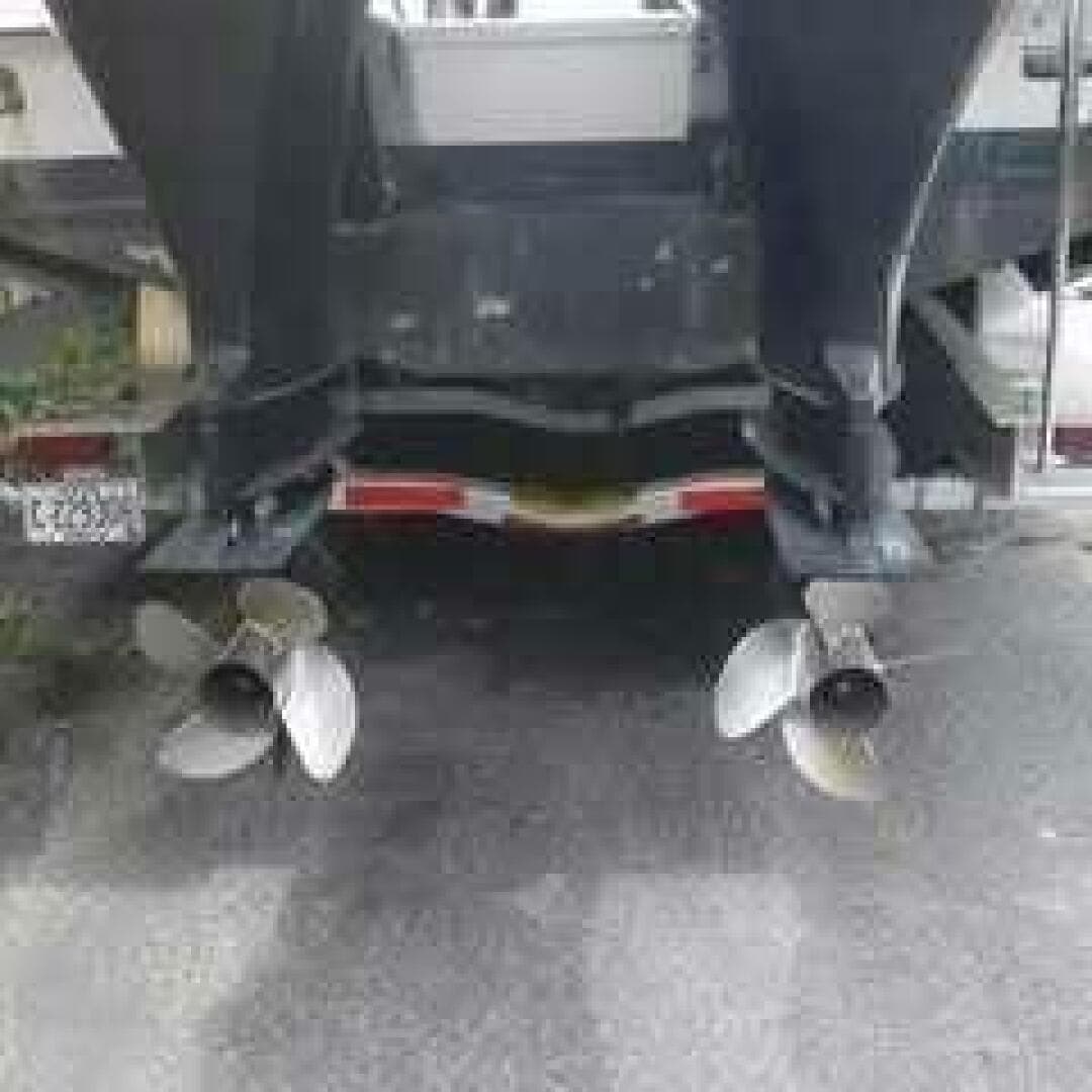 2004 Boston Whaler — photo 11