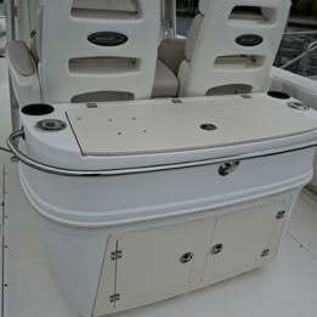 2004 Boston Whaler — photo 12