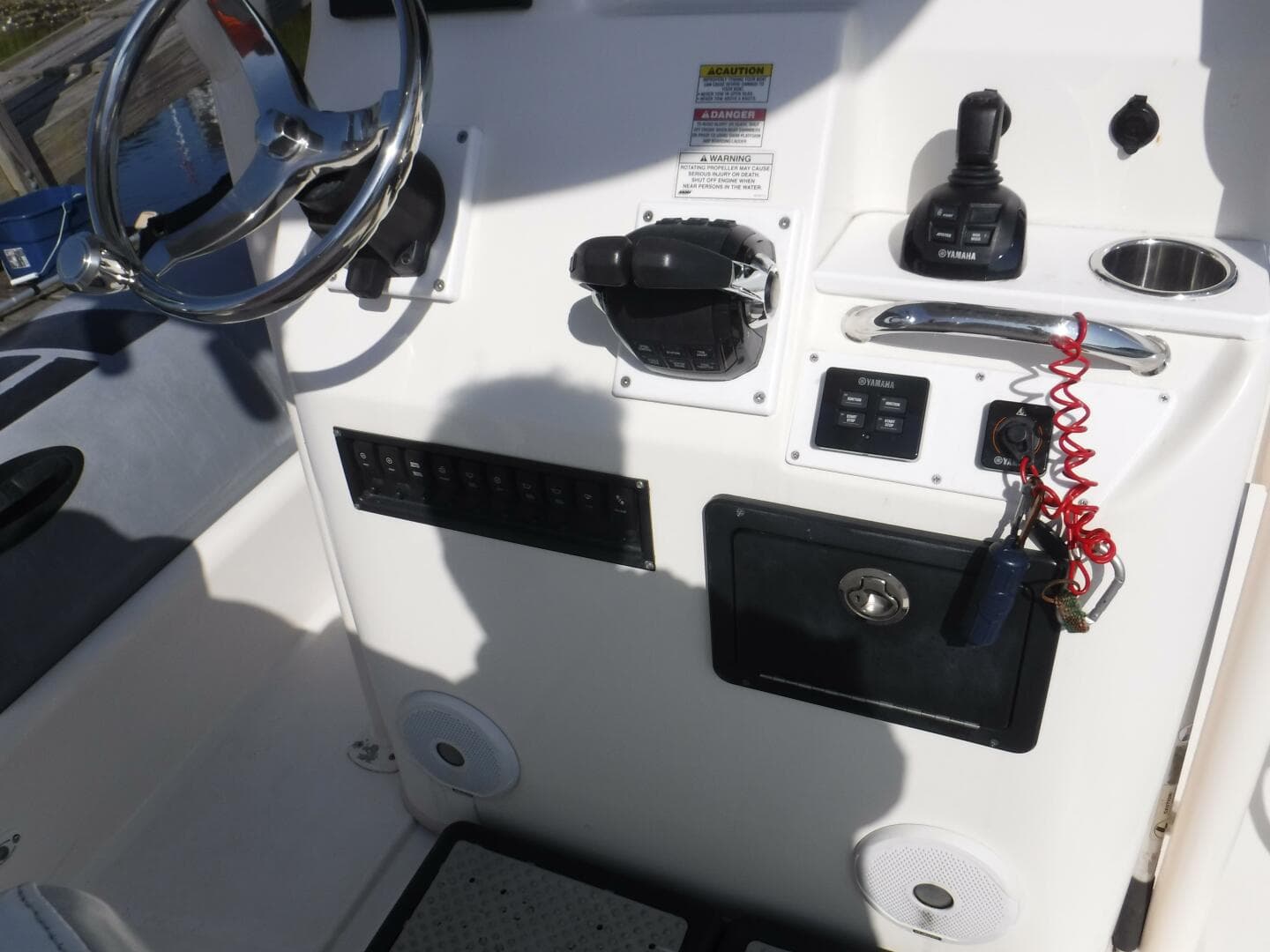 2015 Zodiac Pro 850 Optium & Custom Trailer — photo 12