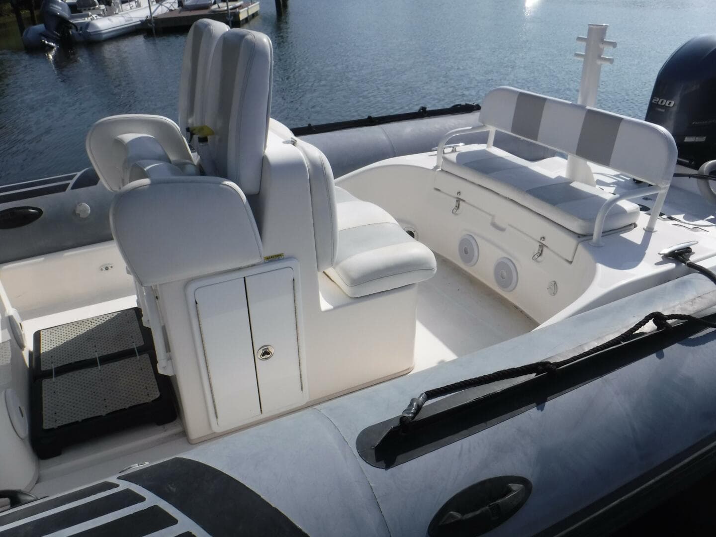 2015 Zodiac Pro 850 Optium & Custom Trailer — photo 4