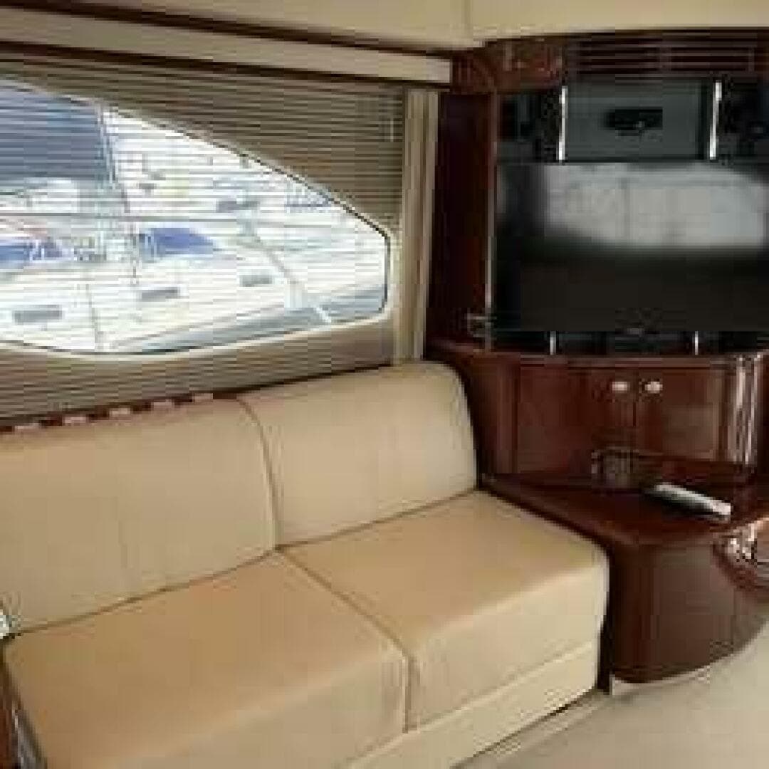 2007 Sea Ray 529 Sedan Bridge — photo 8