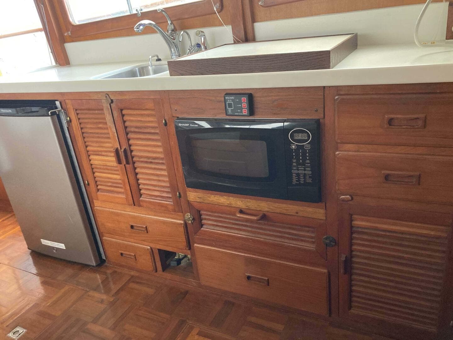 1981 Albin Double Cabin — photo 23