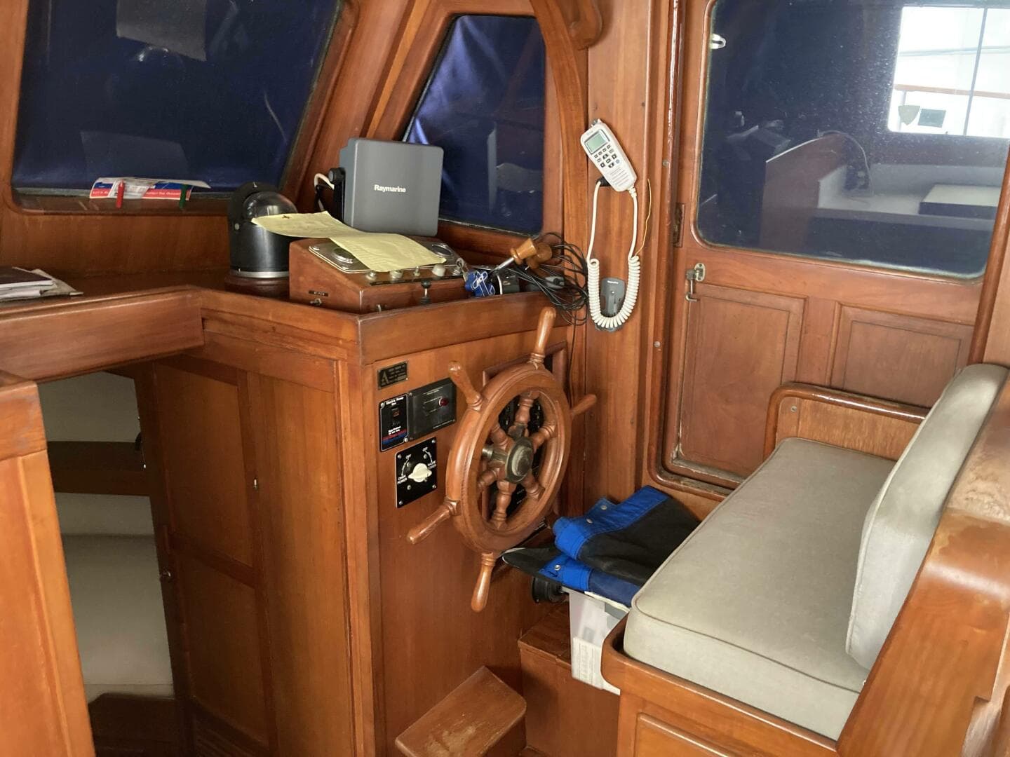 1981 Albin Double Cabin — photo 24