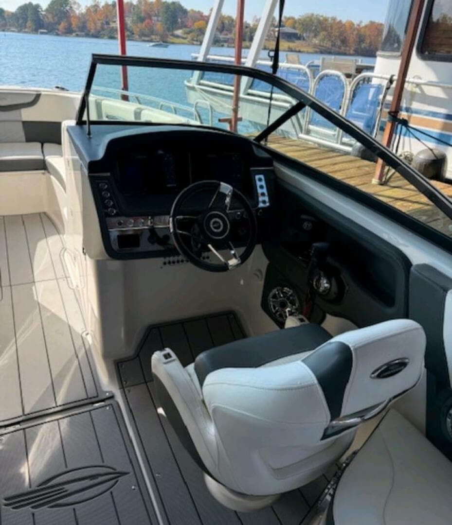 2022 Chaparral — photo 12