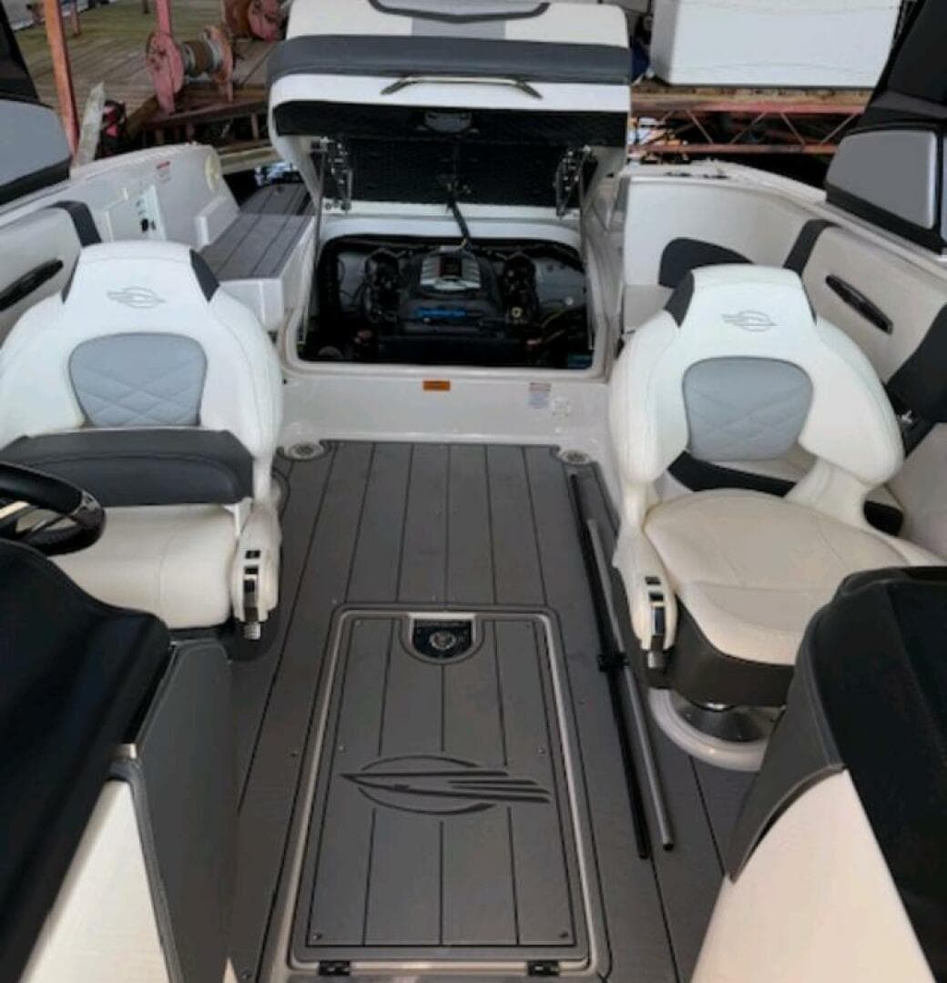 2022 Chaparral — photo 16