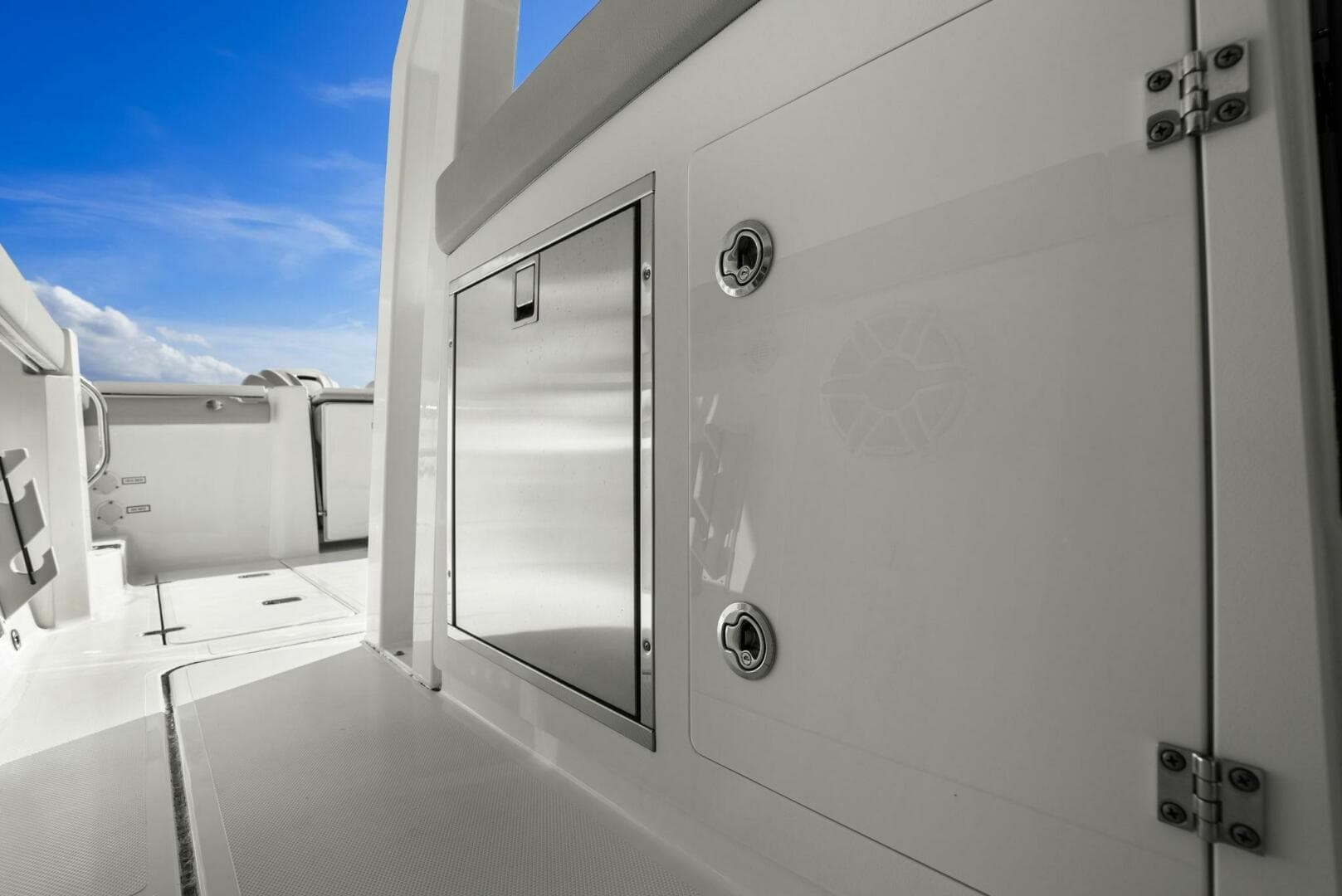 2024 Pursuit S358 — photo 20