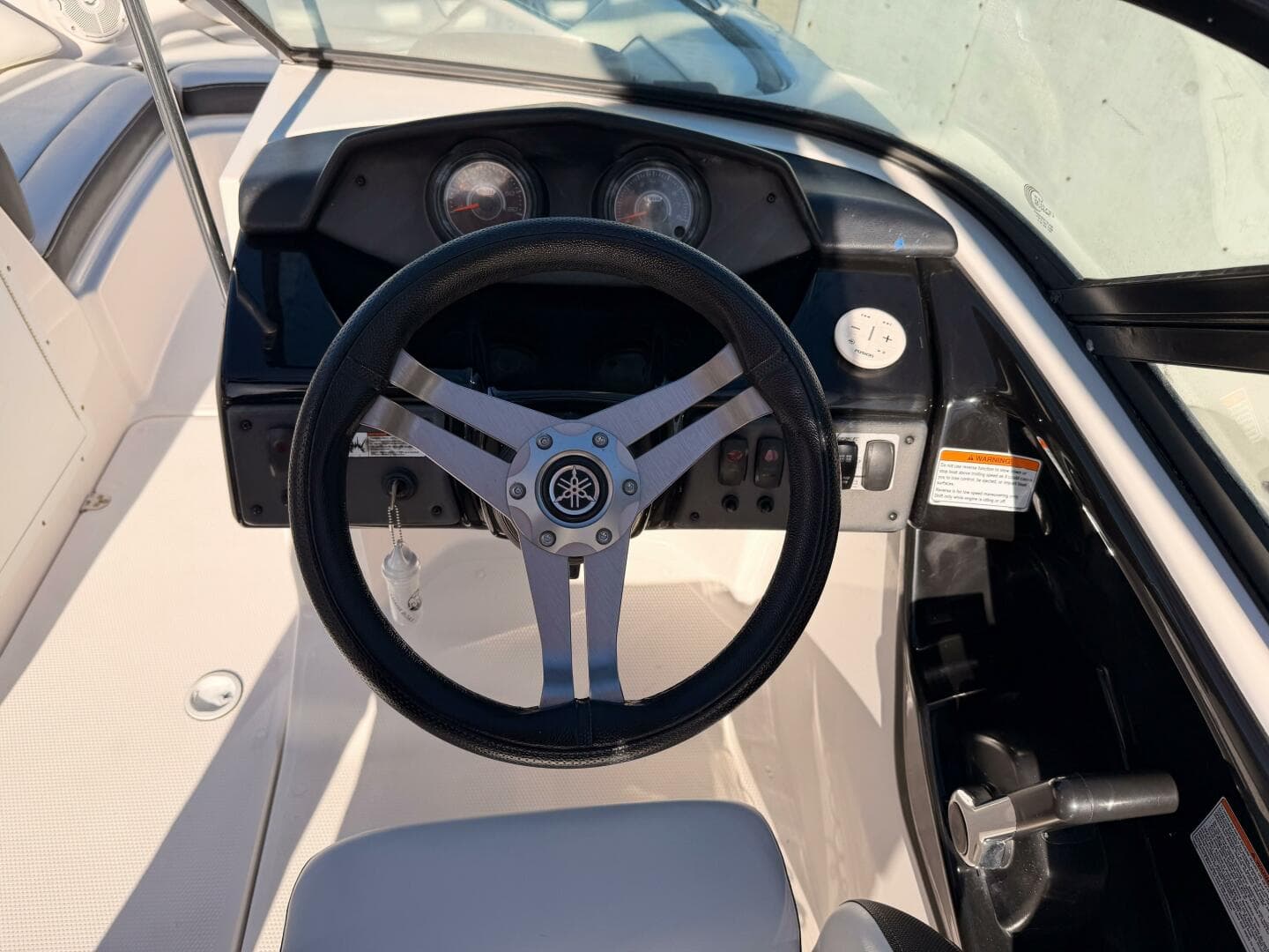 2017 Yamaha Boats Ar 195 — photo 7