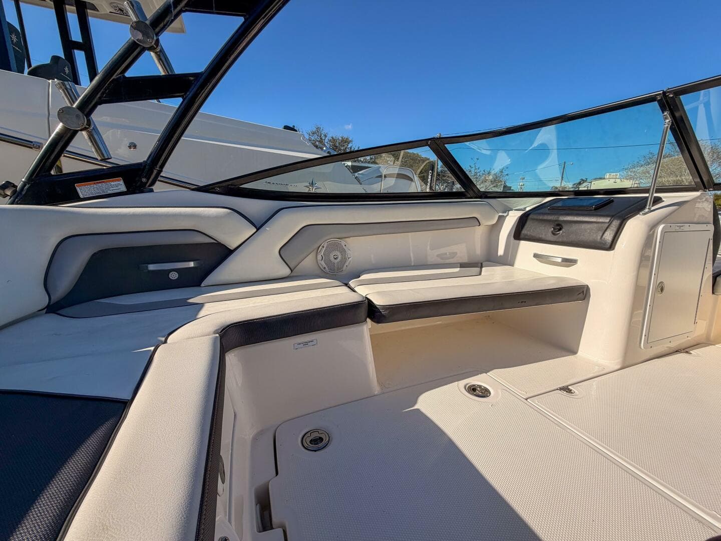 2017 Yamaha Boats Ar 195 — photo 14