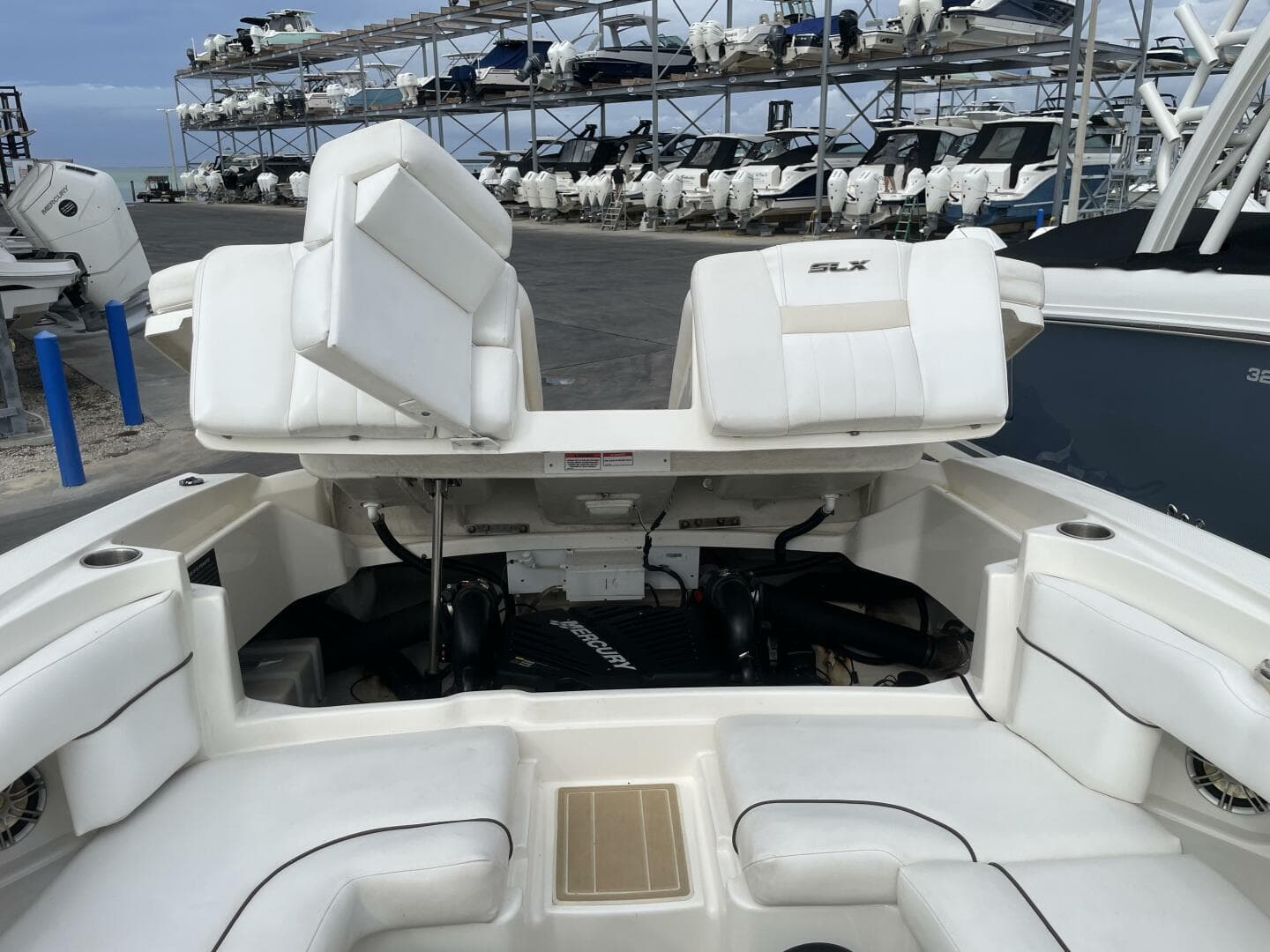 2008 Sea Ray 270 Slx — photo 30
