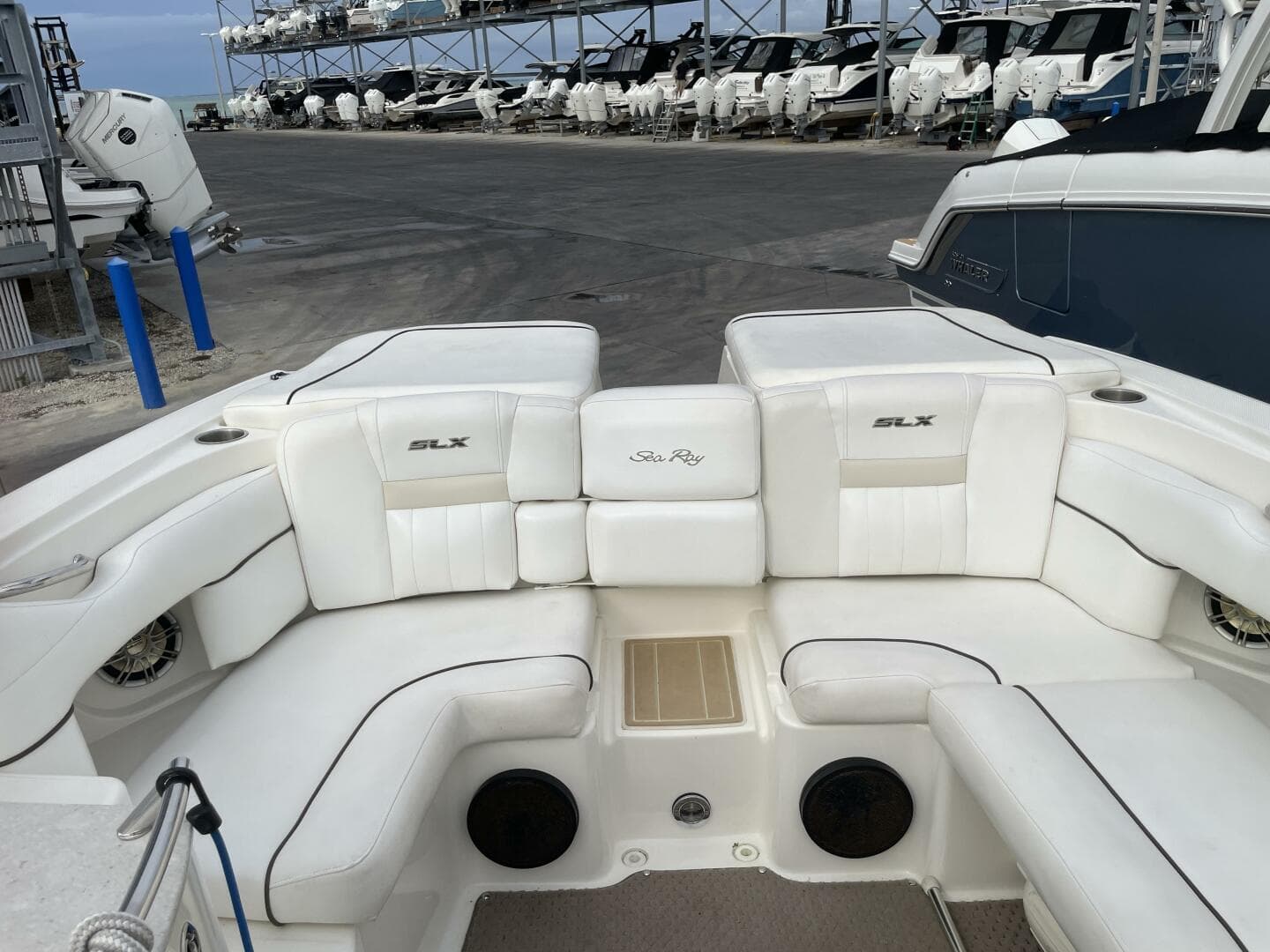 2008 Sea Ray 270 Slx — photo 21
