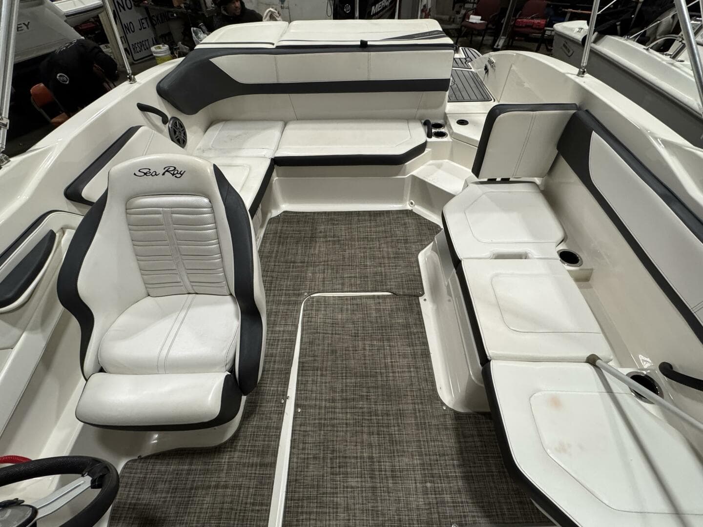 2016 Sea Ray 210 Spx-OB — photo 20