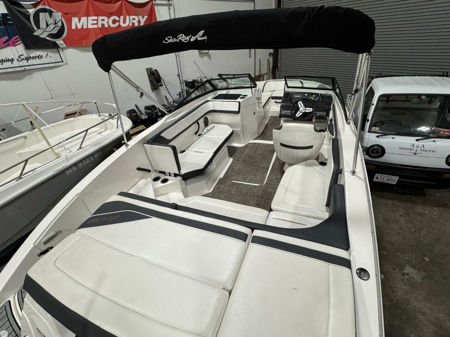 2016 Sea Ray 210 Spx-OB — photo 15