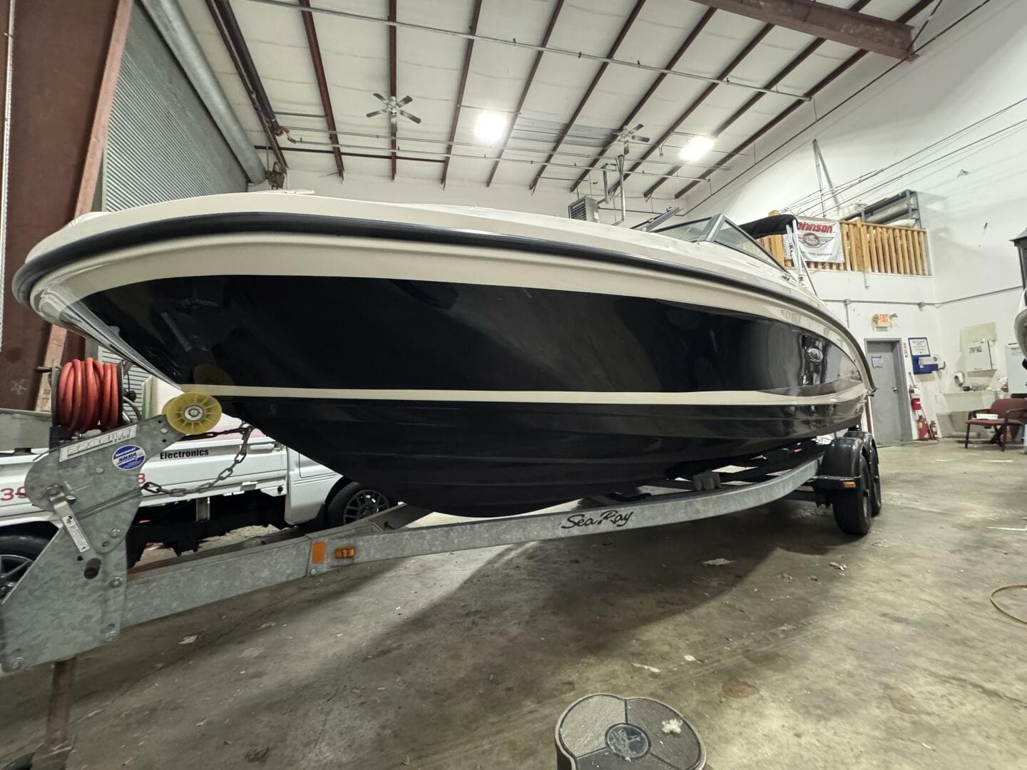 2016 Sea Ray 210 Spx-OB — photo 8