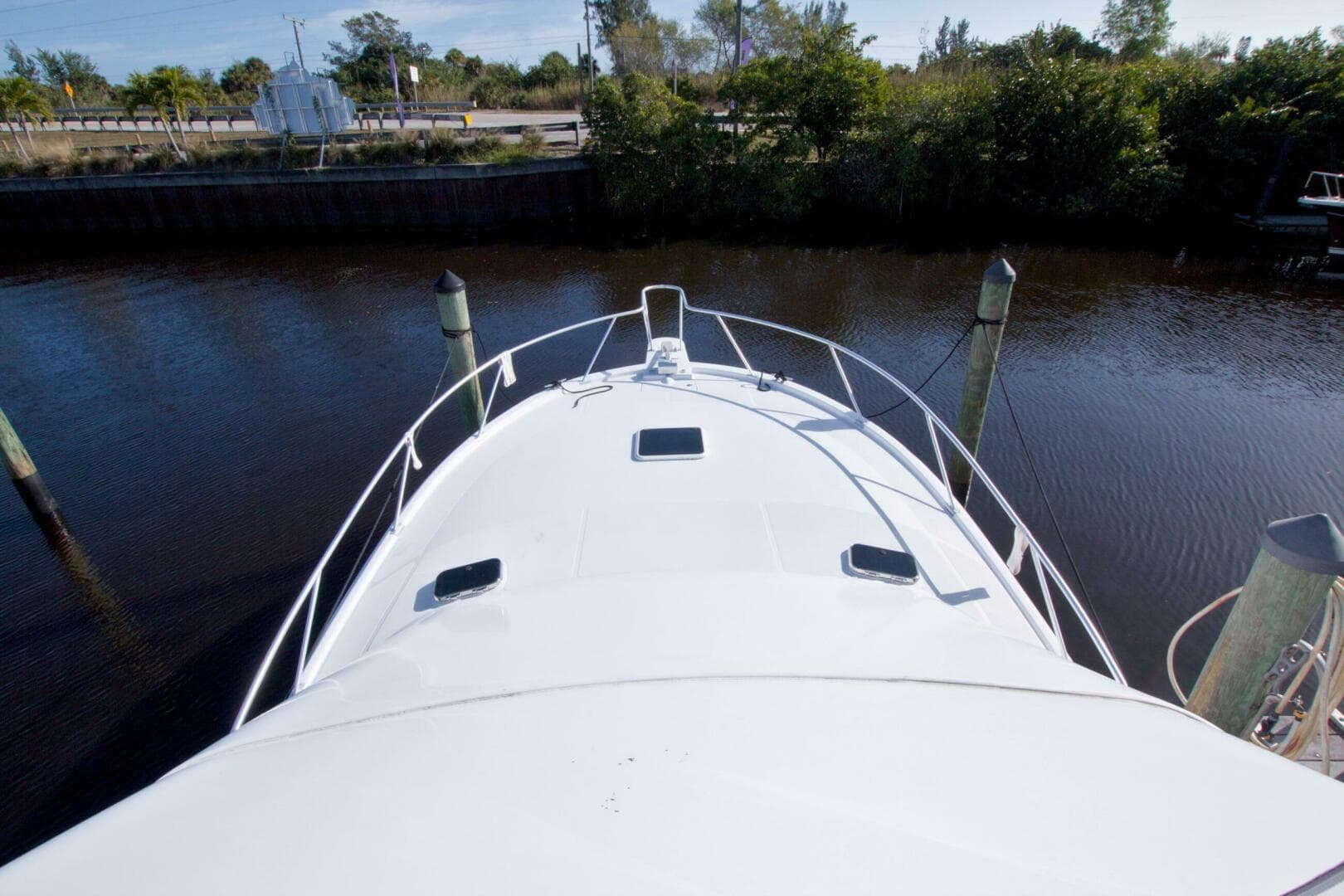 1998 Luhrs 36 Convertible — photo 30
