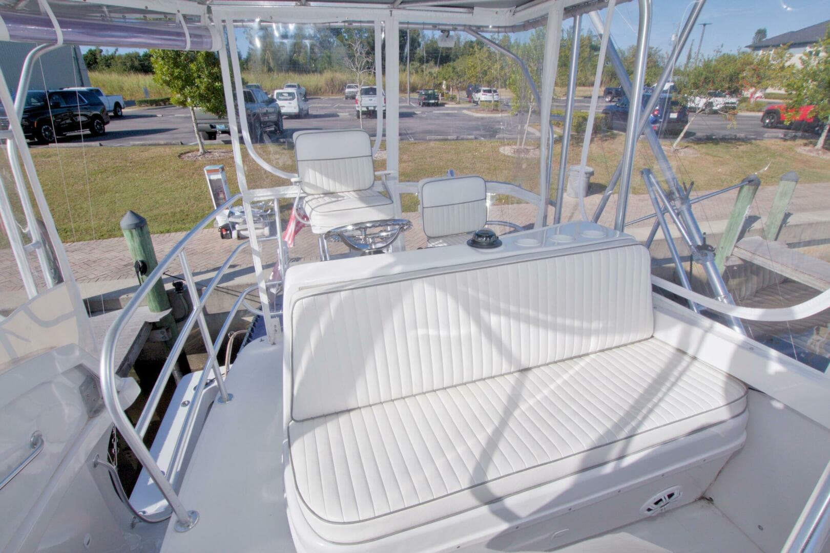 1998 Luhrs 36 Convertible — photo 25
