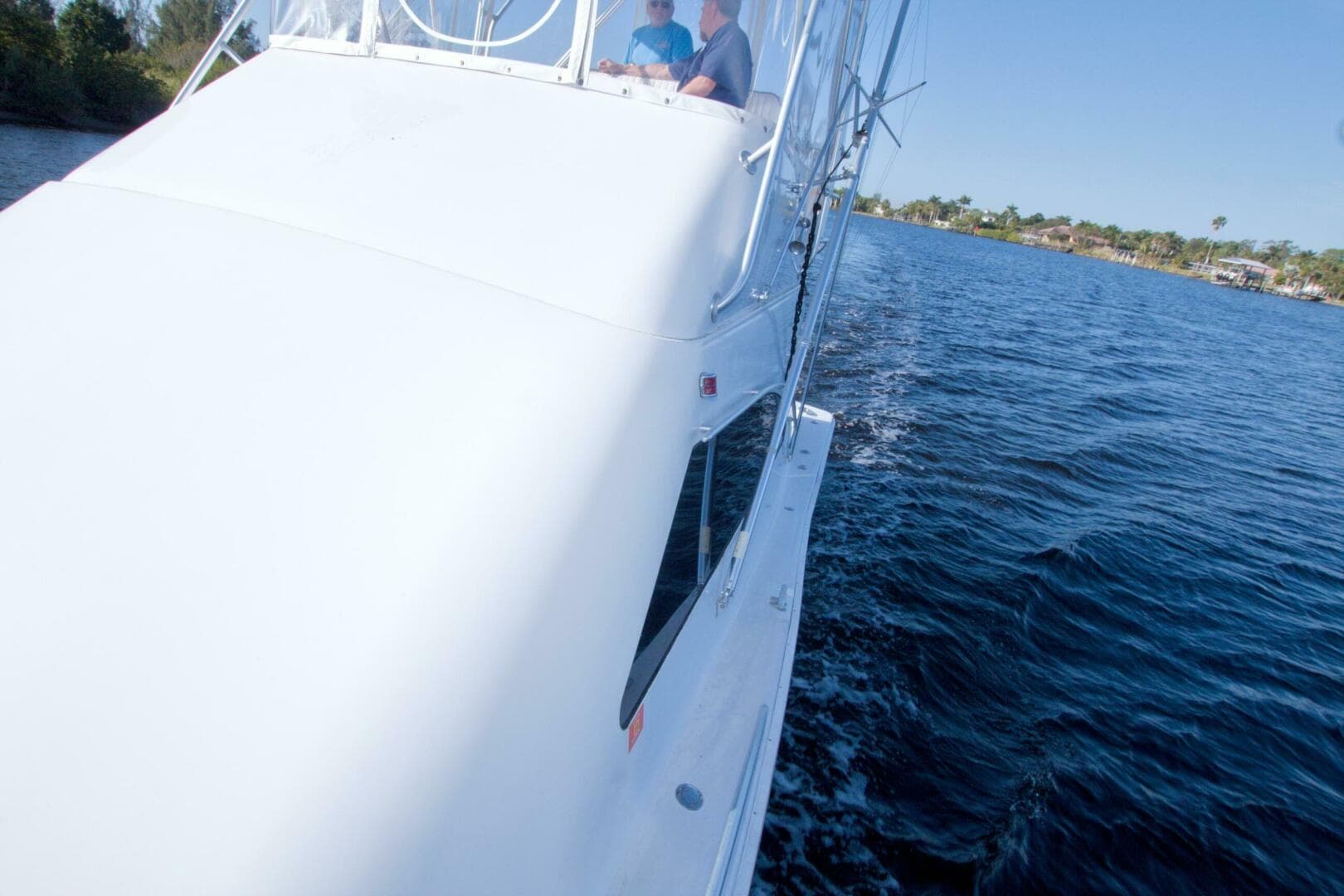 1998 Luhrs 36 Convertible — photo 21