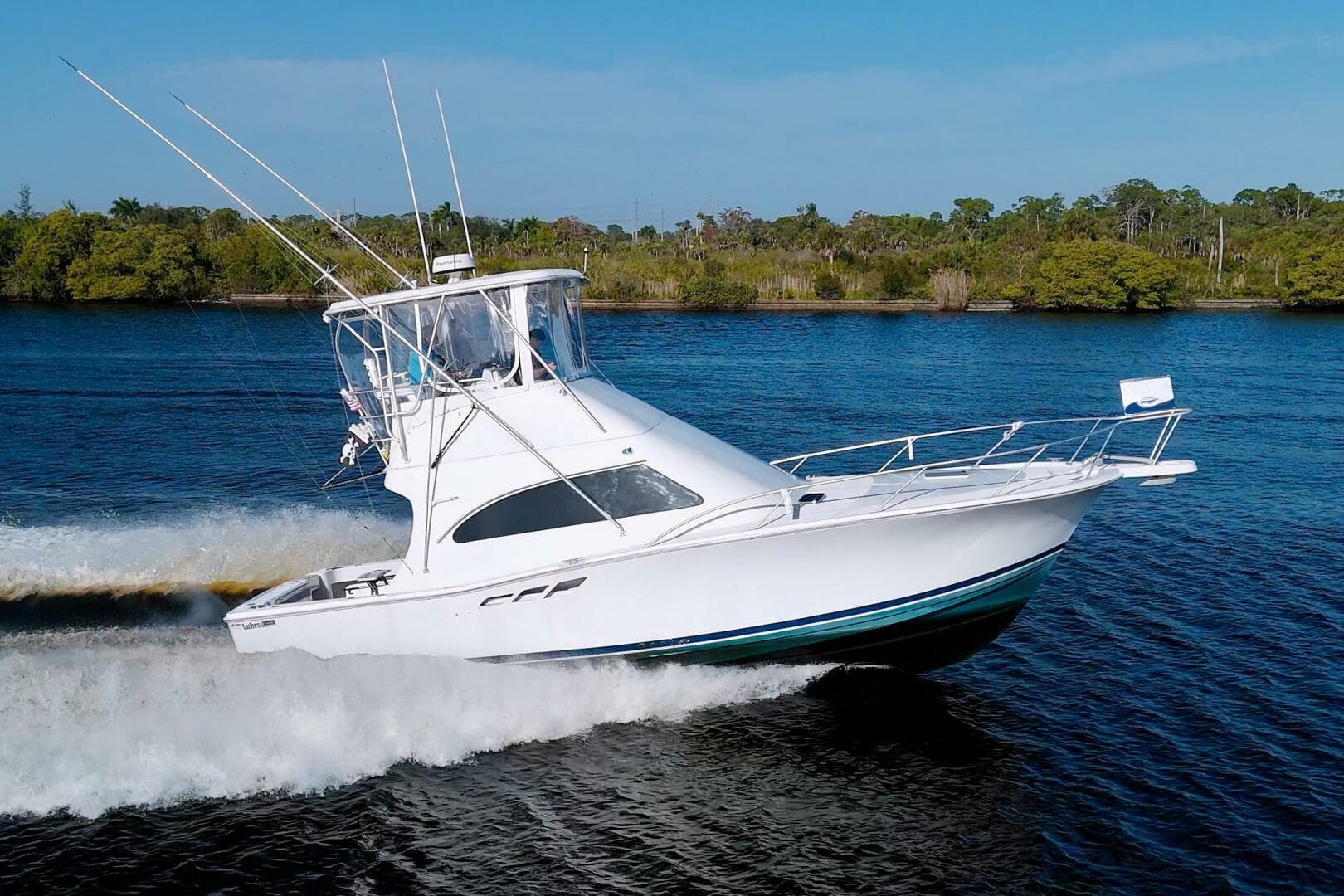1998 Luhrs 36 Convertible — photo 11