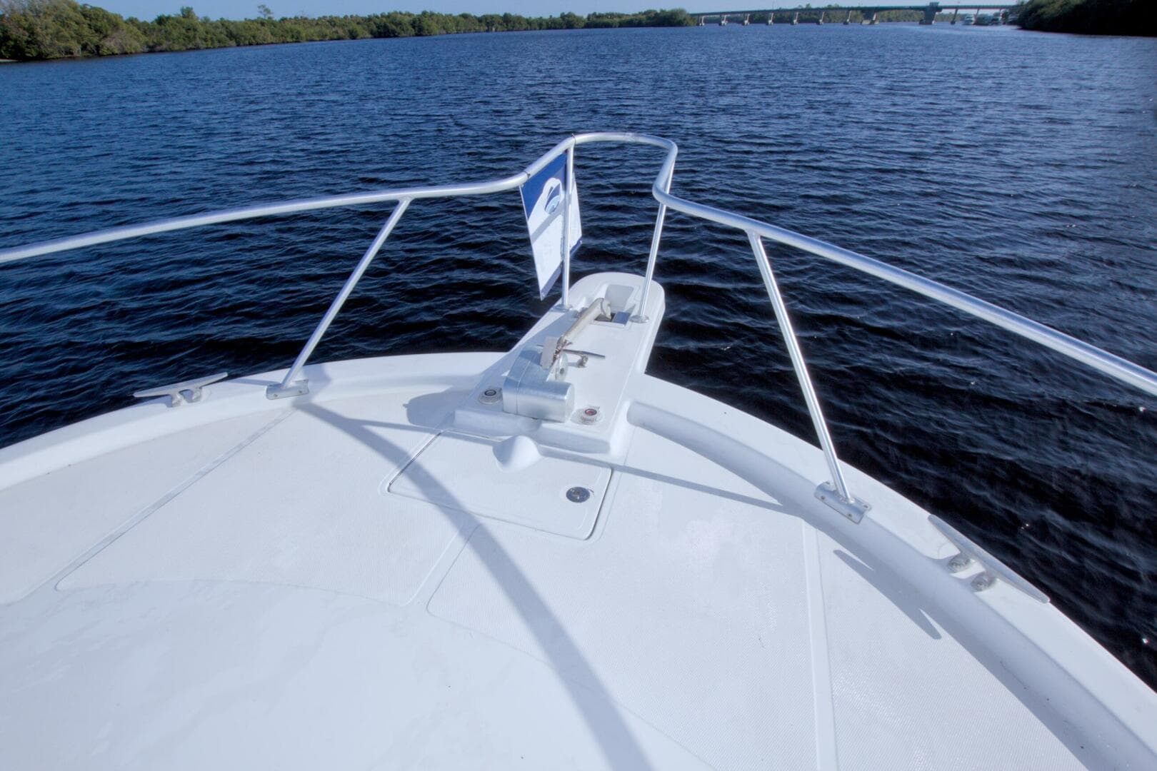 1998 Luhrs 36 Convertible — photo 18