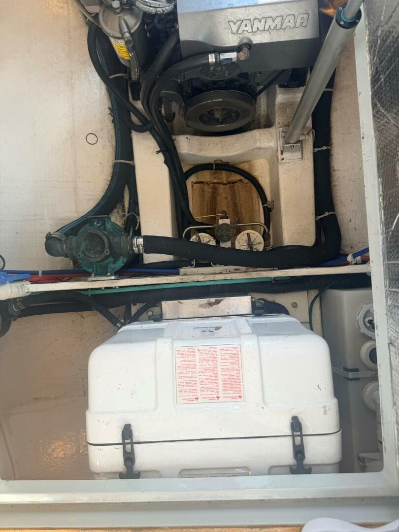 2006 True North 38 Heritage Edition — photo 23