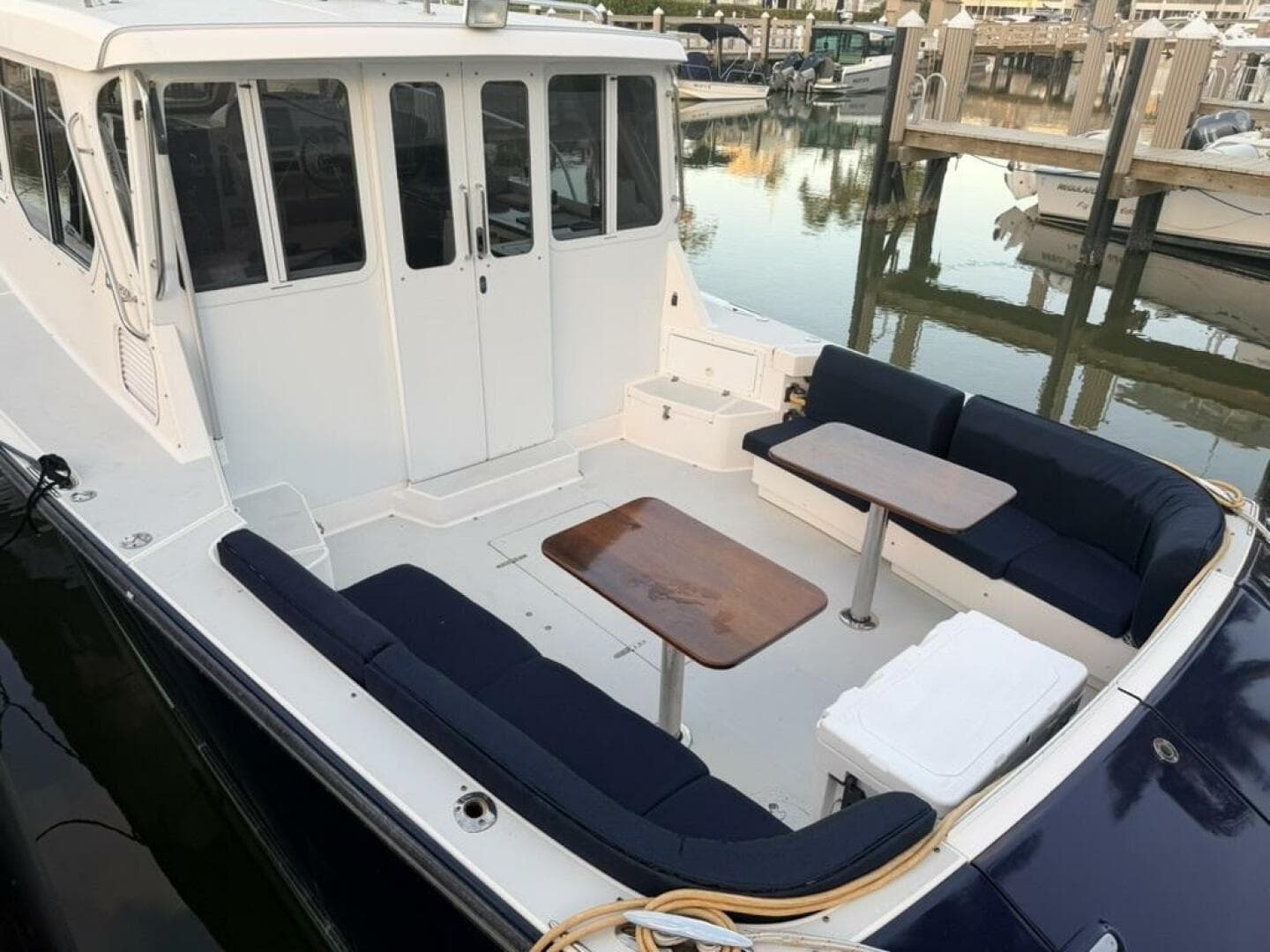 2006 True North 38 Heritage Edition — photo 19