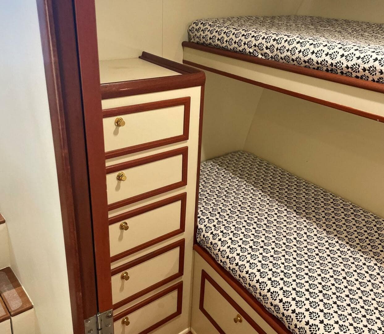 2001 Custom Carolina Lydia 57 Sportfish — photo 12