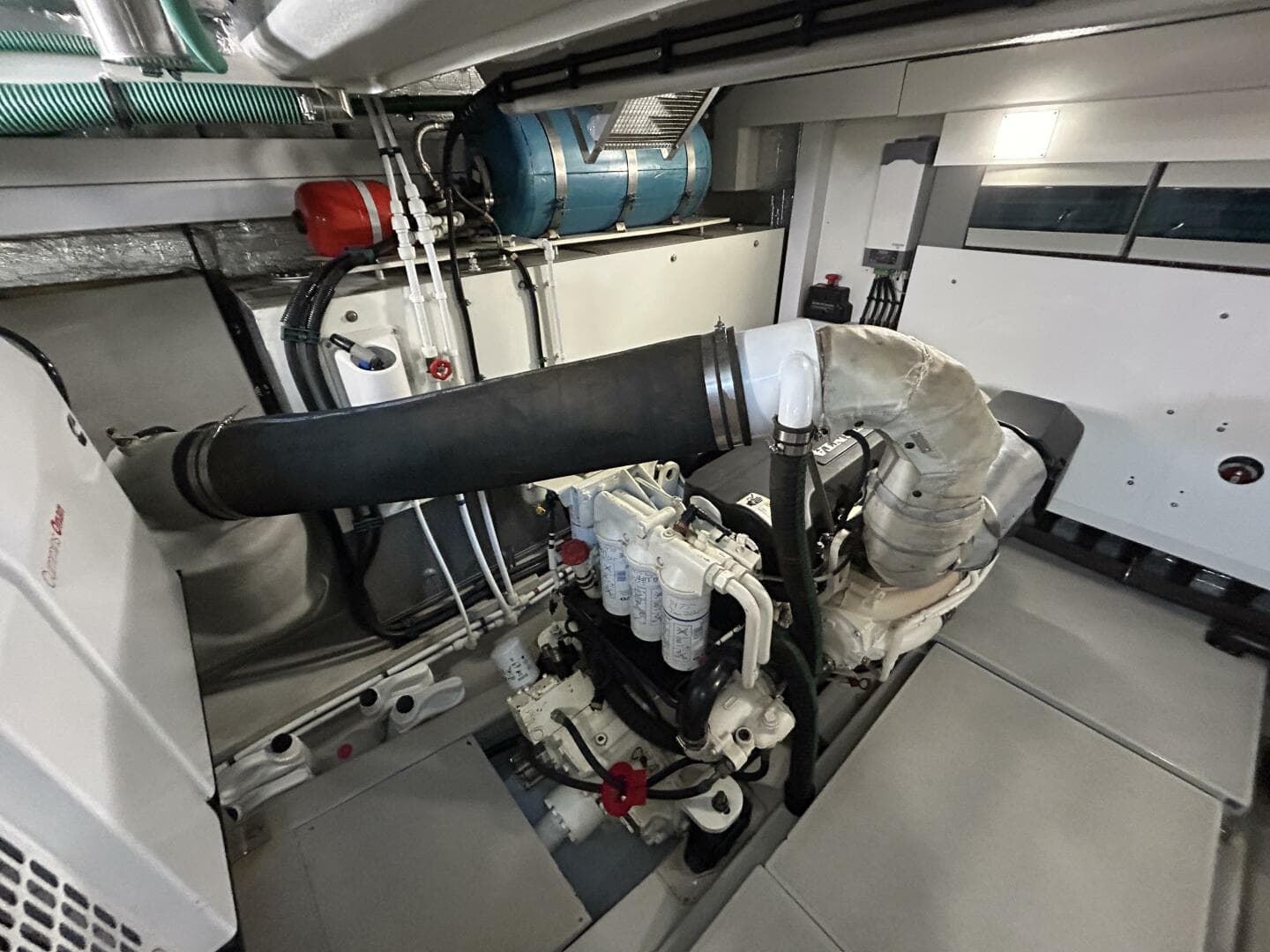 2017 Sunseeker Manhattan 52 — photo 28