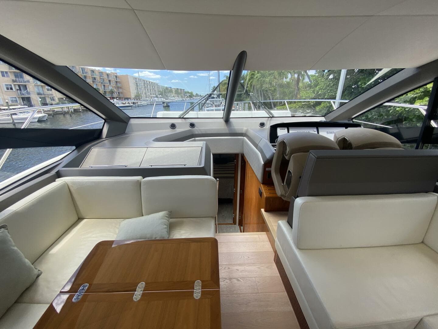 2017 Sunseeker Manhattan 52 — photo 19