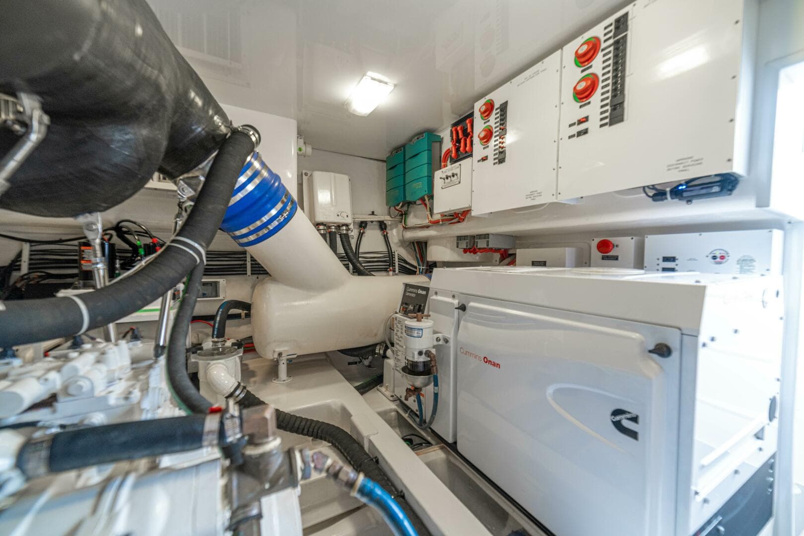 2016 Viking 66 Convertible — photo 88