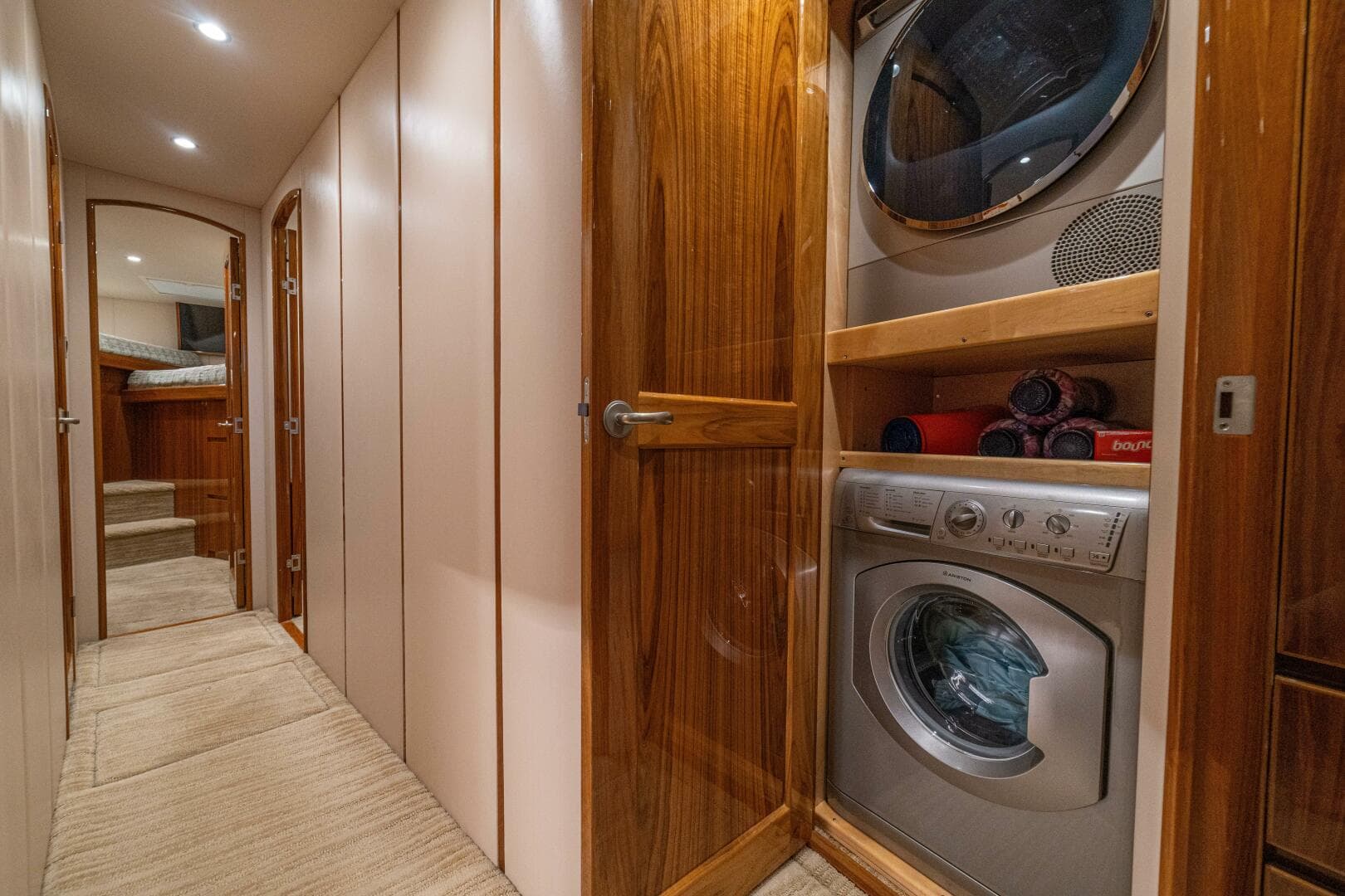 2016 Viking 66 Convertible — photo 42