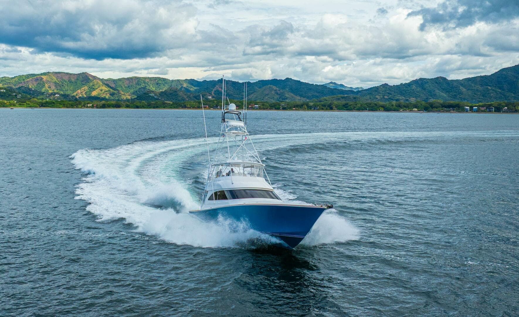 2016 Viking 66 Convertible — photo 92