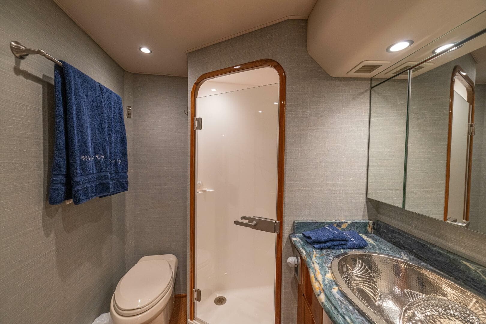 2016 Viking 66 Convertible — photo 40