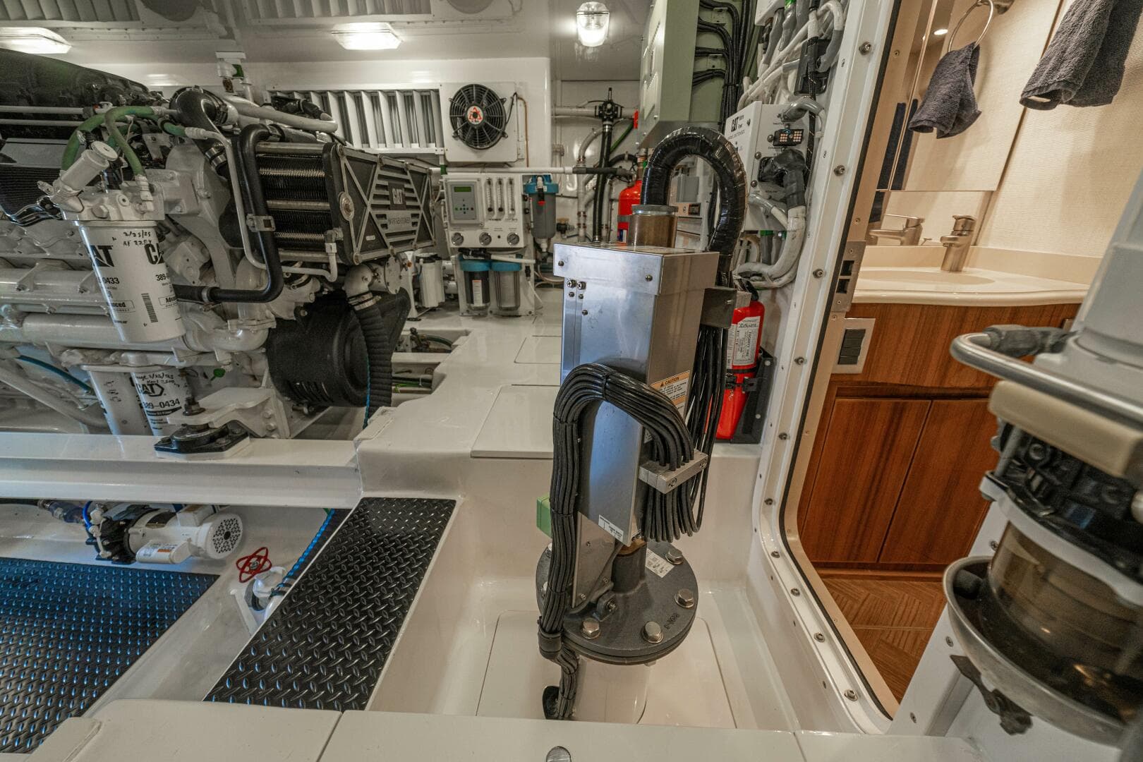 2016 Viking 66 Convertible — photo 85