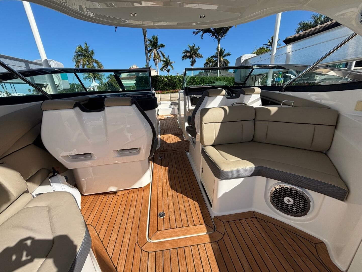 2016 Sea Ray 350 Slx — photo 11