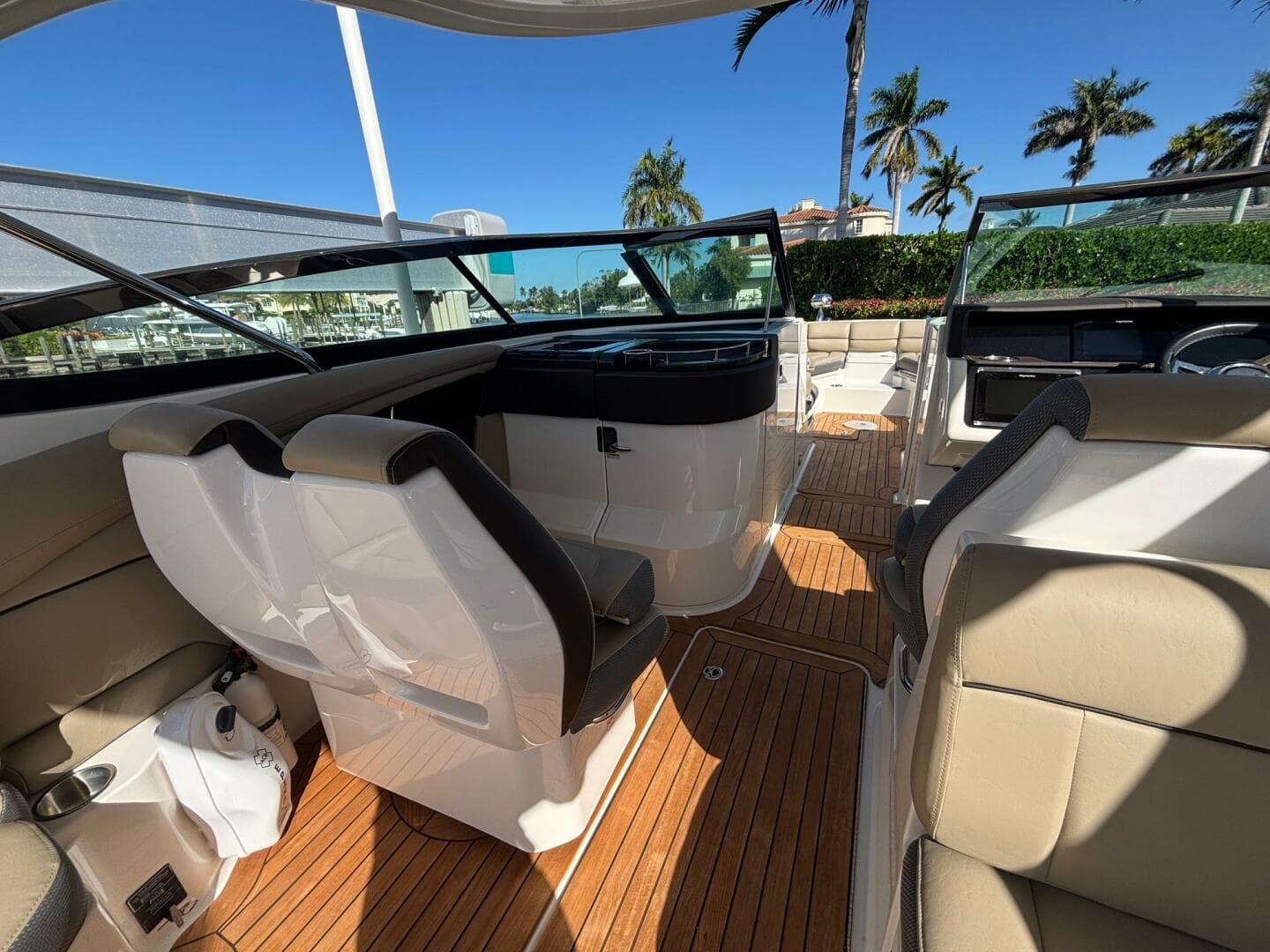2016 Sea Ray 350 Slx — photo 12