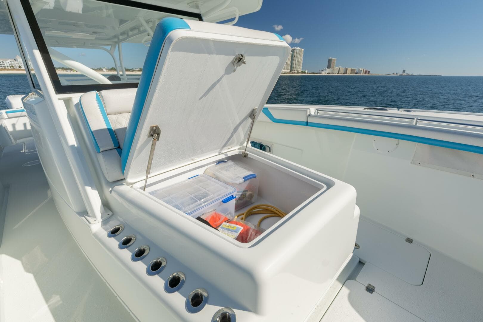 2017 Yellowfin 42 Offshore — photo 13