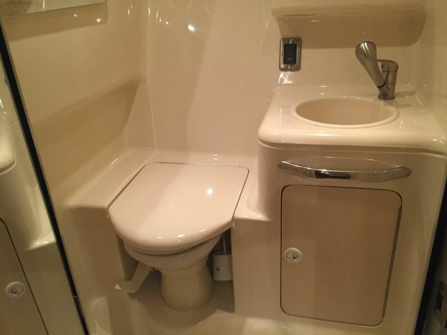 2001 Sea Ray 340 Amberjack — photo 22