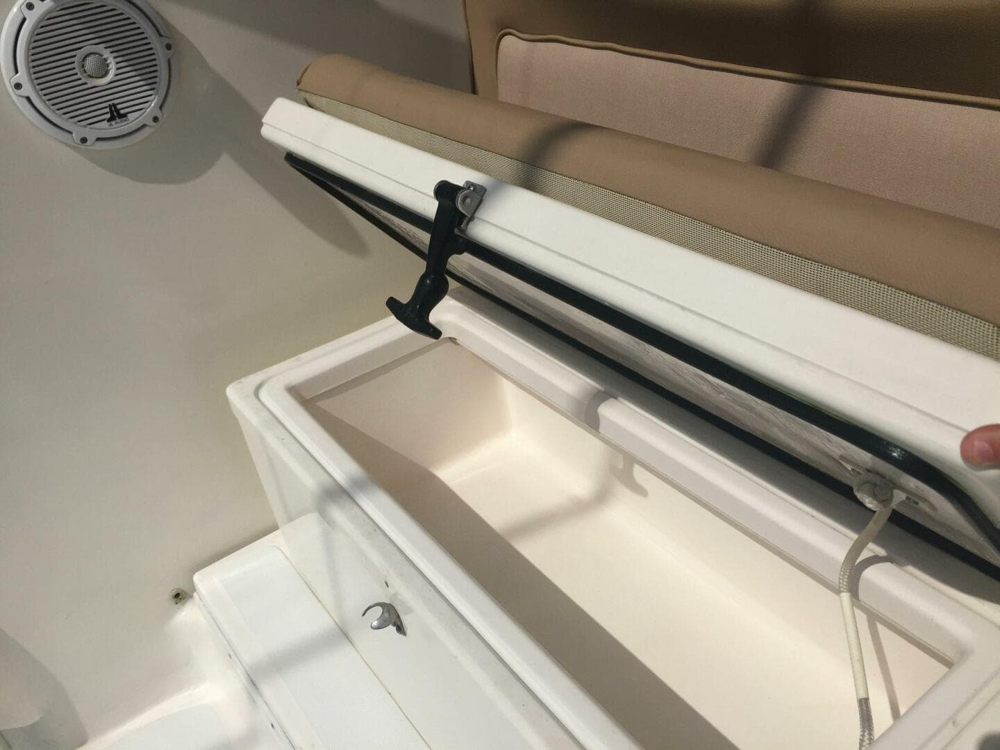 2001 Sea Ray 340 Amberjack — photo 12