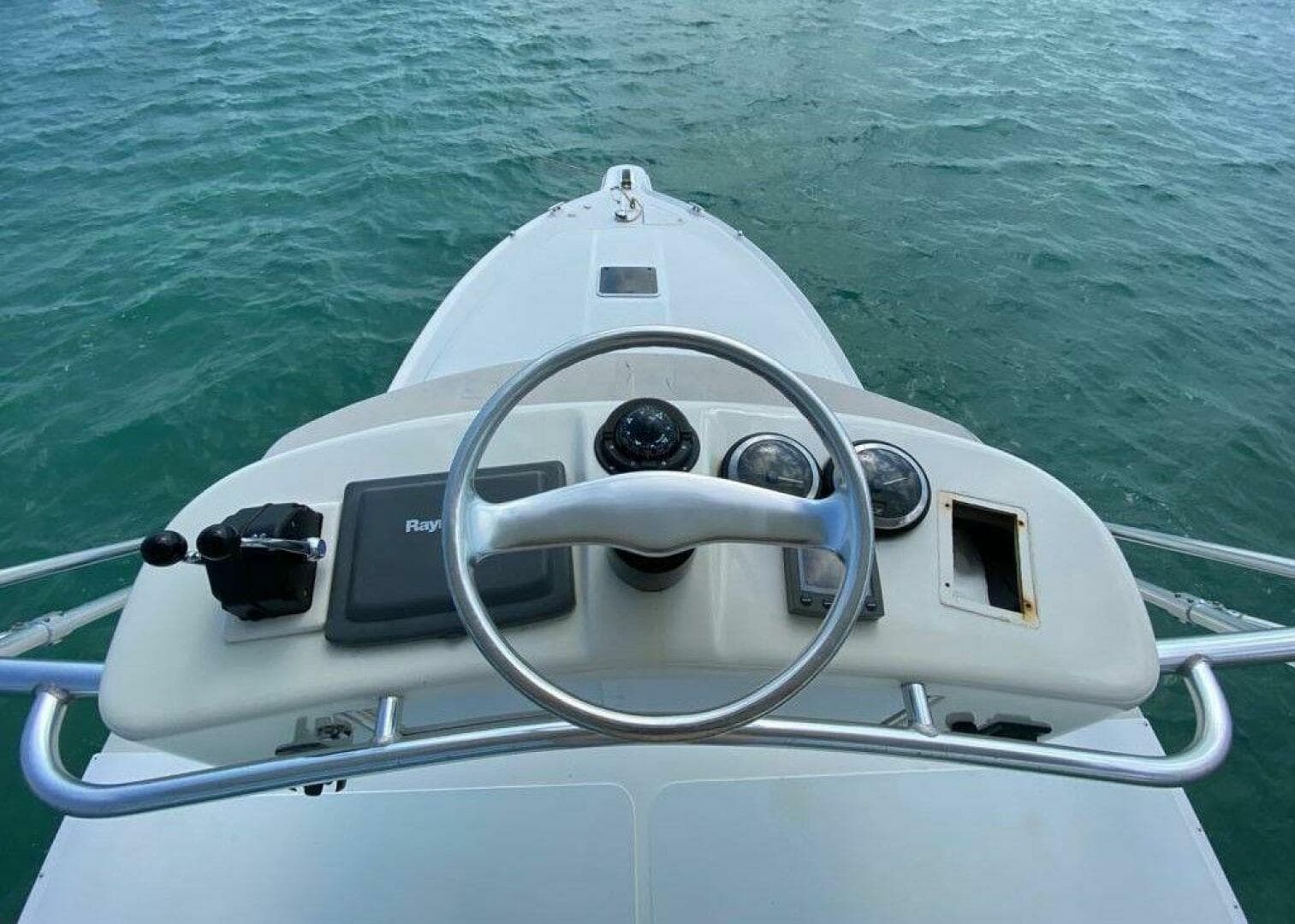 2001 Sea Ray 340 Amberjack — photo 5