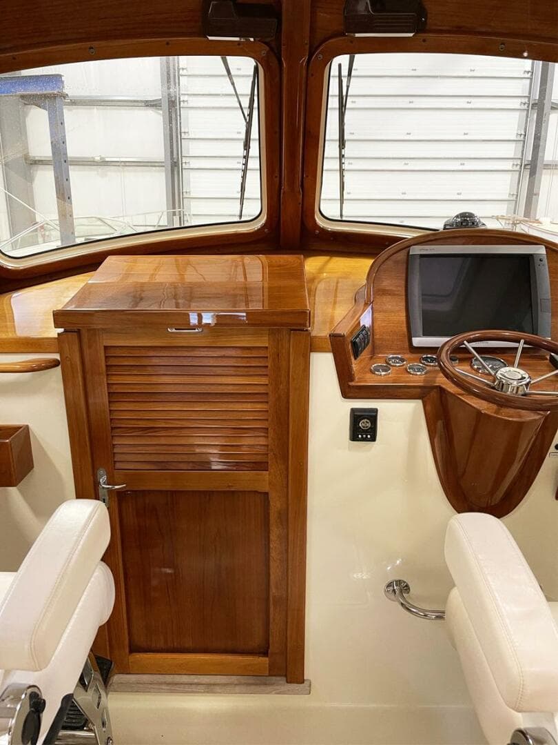 2003 Hinckley Picnic 36 Ep — photo 13