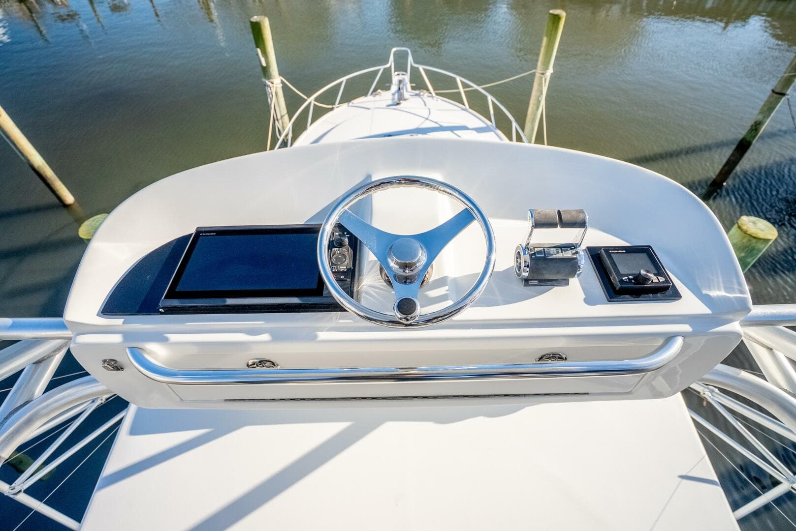 2007 Cabo 40 Express — photo 18