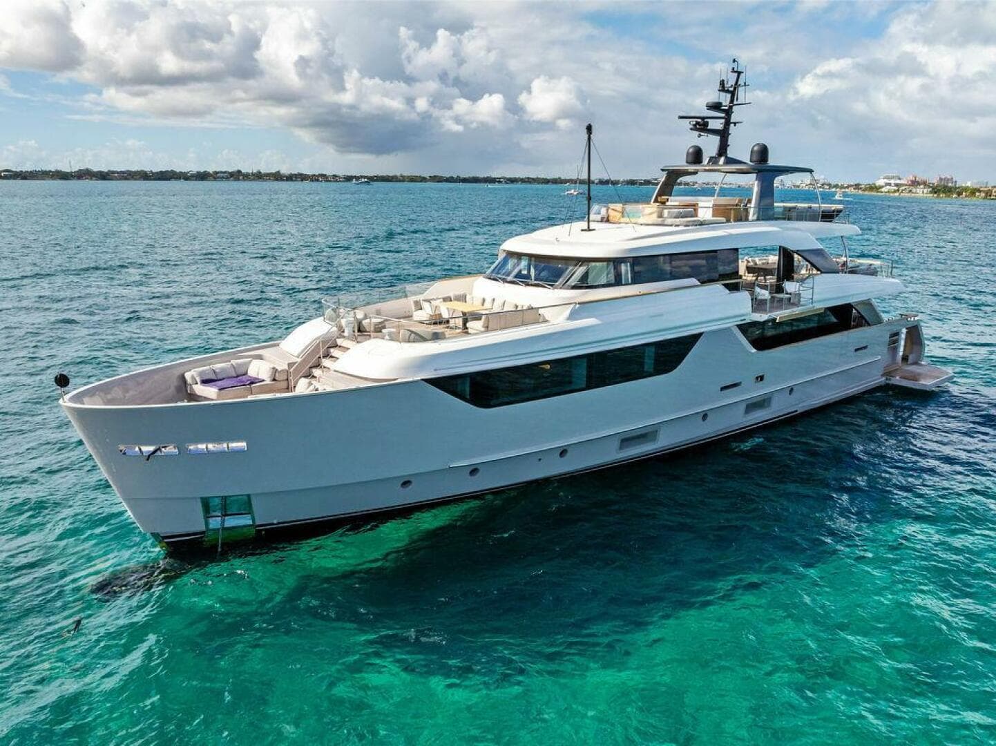 2023 Sanlorenzo SD 118 — photo 16