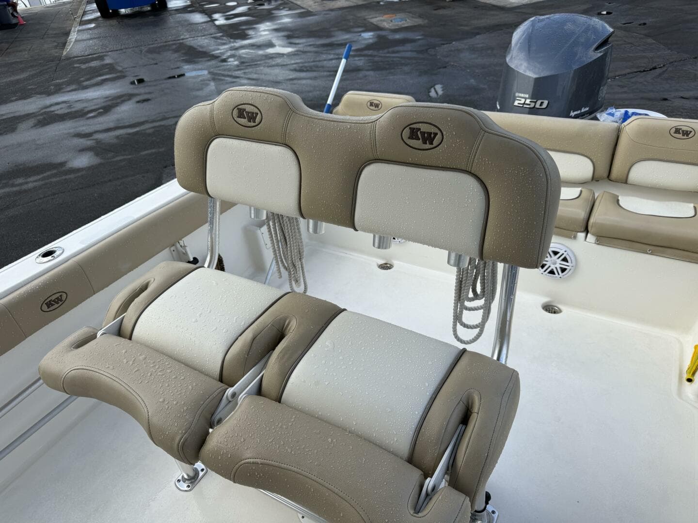 2019 Key West 239 CC Fwd Seating — photo 15