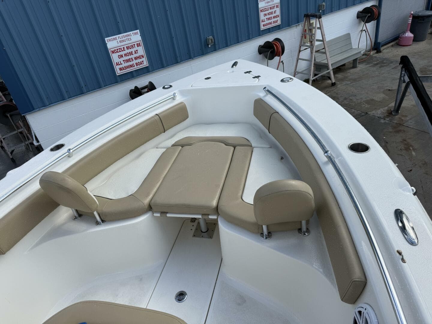 2019 Key West 239 CC Fwd Seating — photo 17