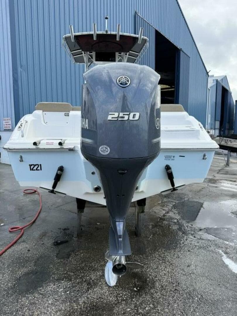 2019 Key West 239 CC Fwd Seating — photo 7