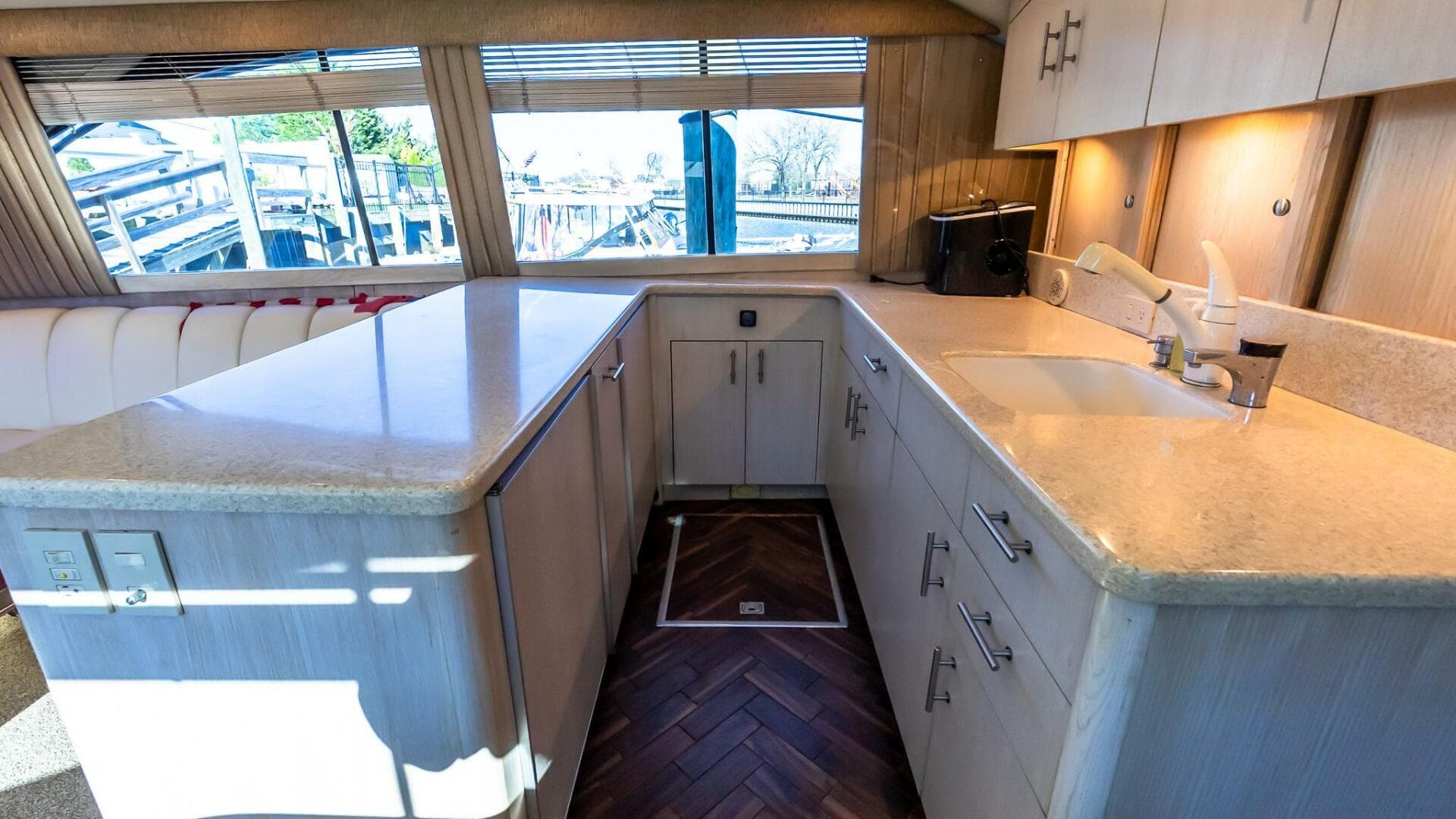 1998 Ocean Yachts 48 Super Sport — photo 22