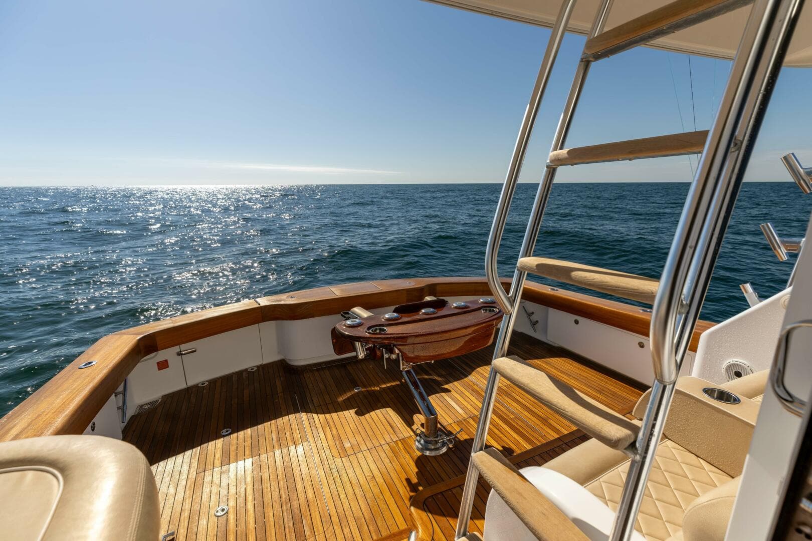 2020 Viking 62 Convertible — photo 37